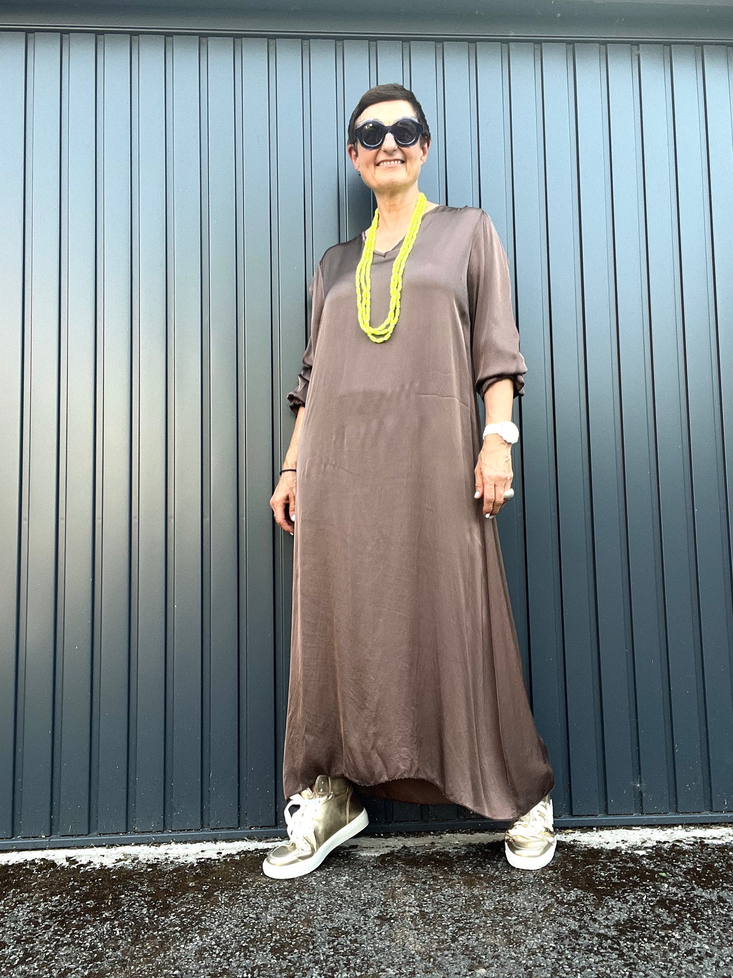 WORLD longue robe en satin