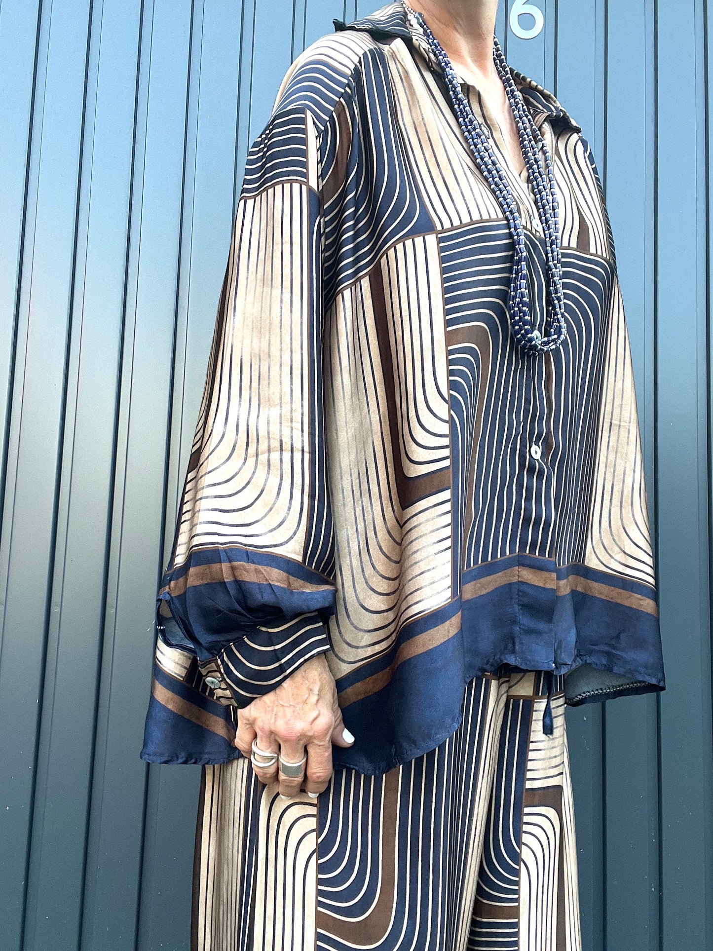 GARA chemise en satin imprimé graphique