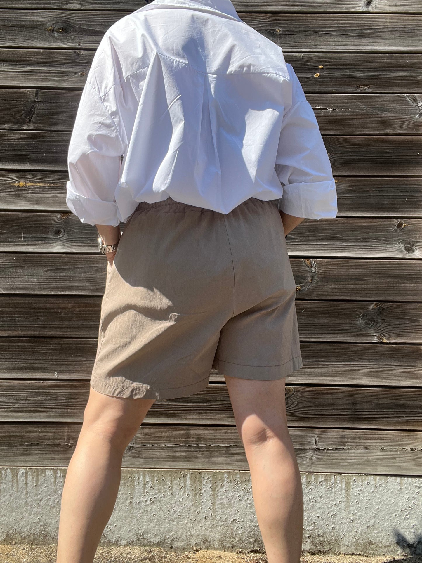 BEGIC short magique taupe