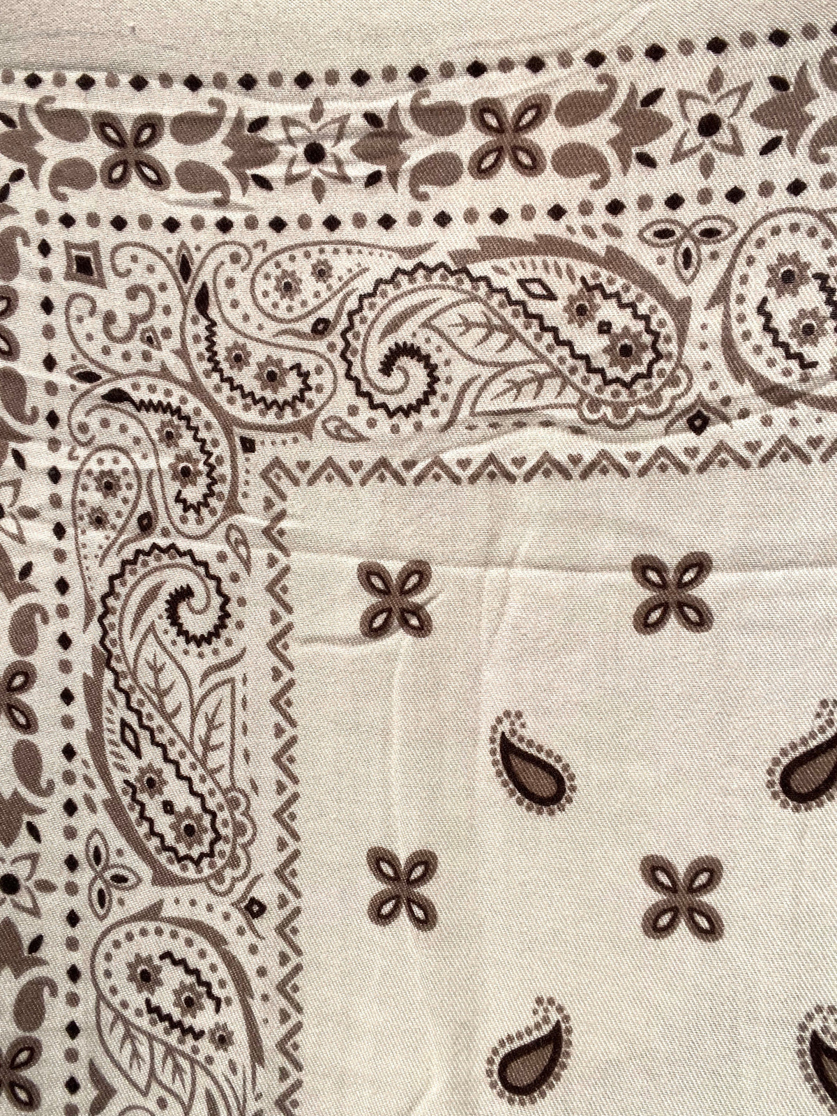 KAREN foulard motif paisley beige