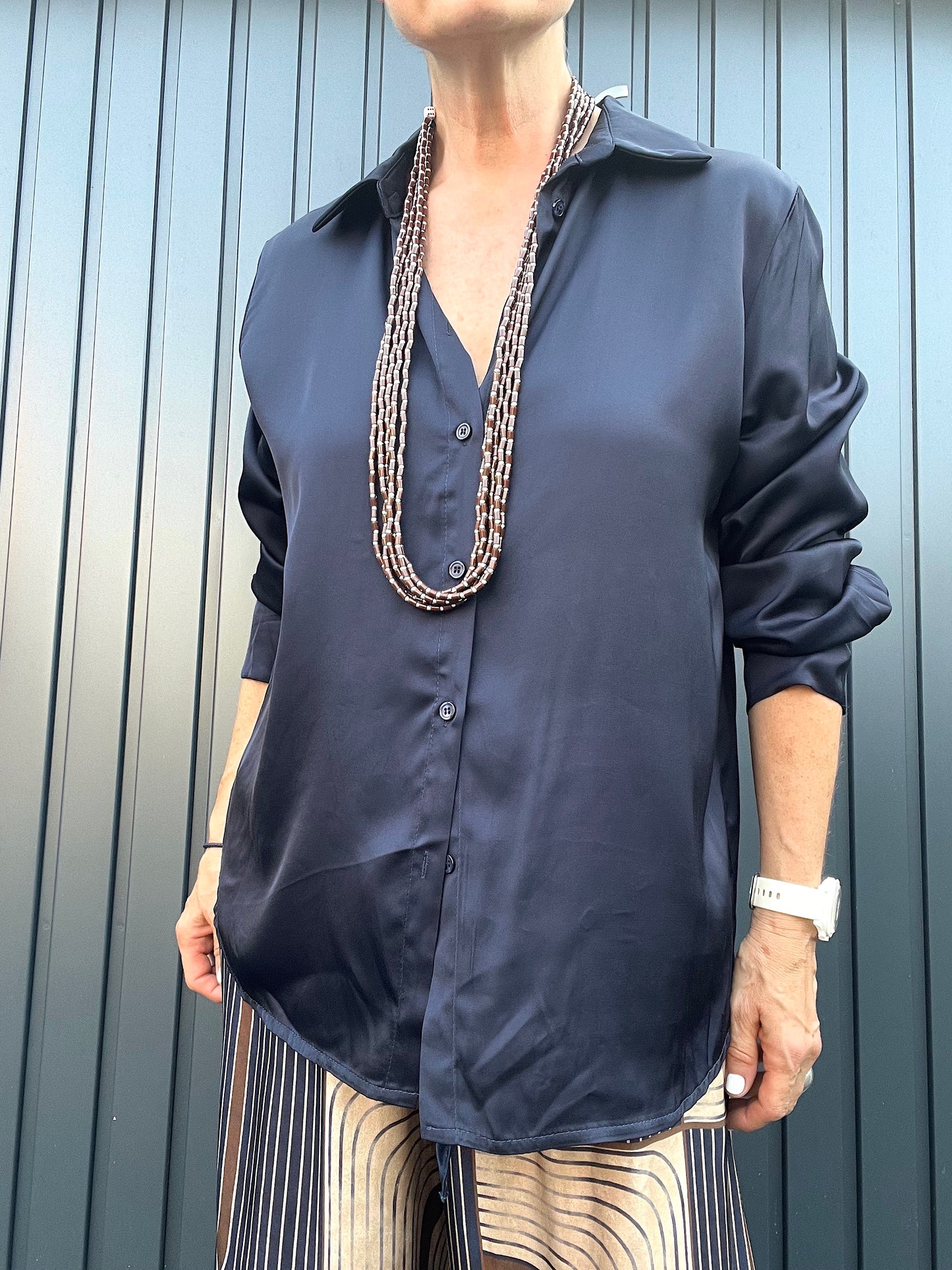 MARJO chemise fluide en satin navy