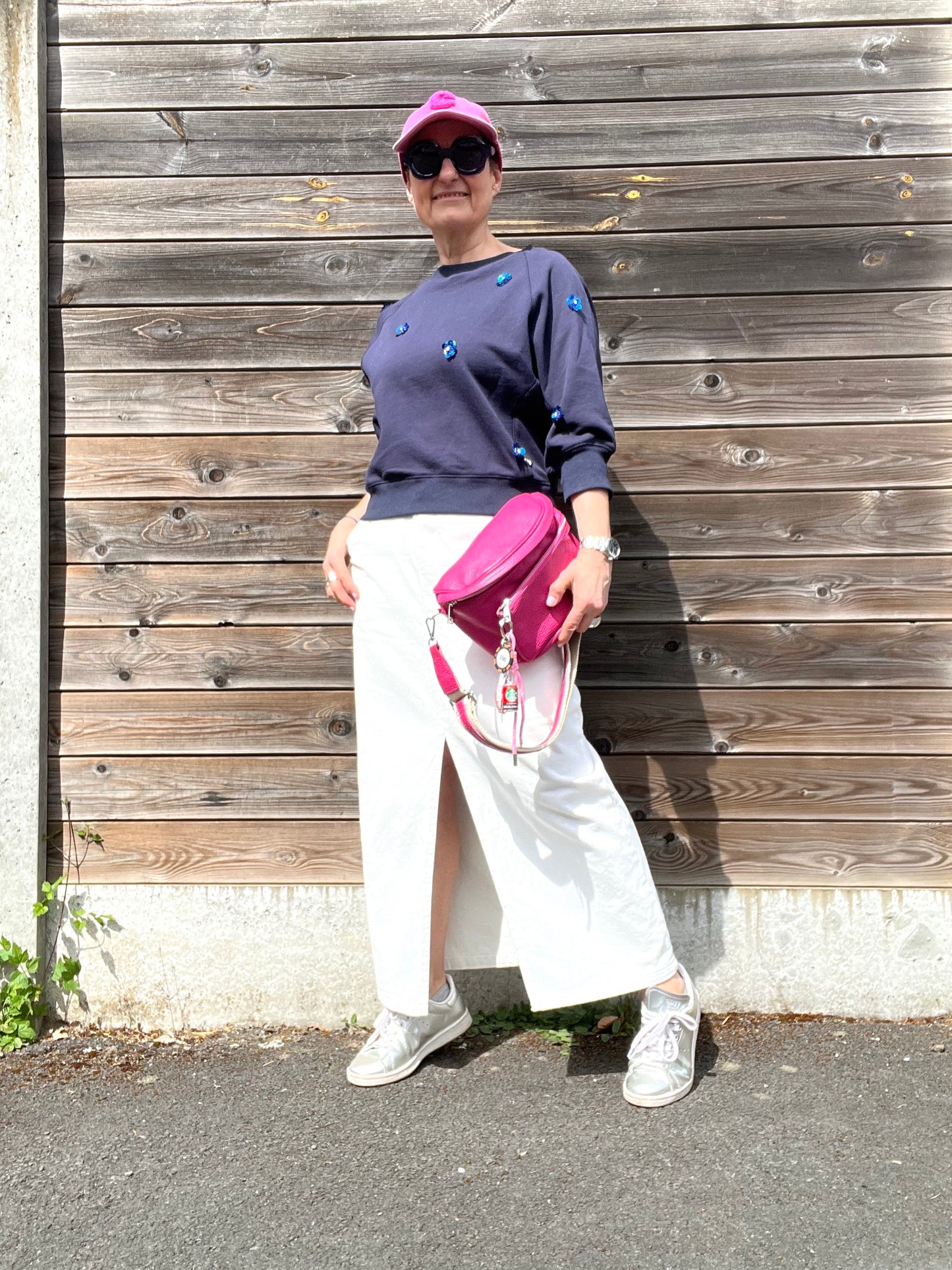 BELLE sweat brodé paillettes