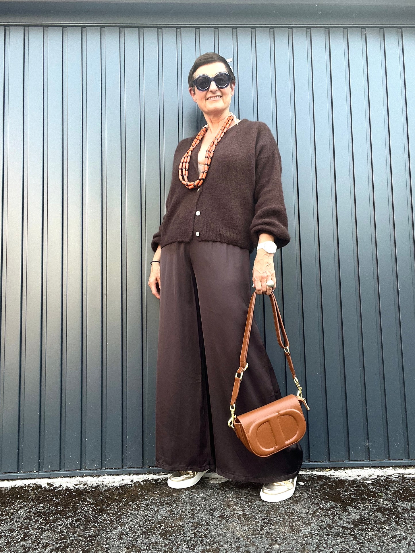 JOLIE sac en cuir logo en relief caramel