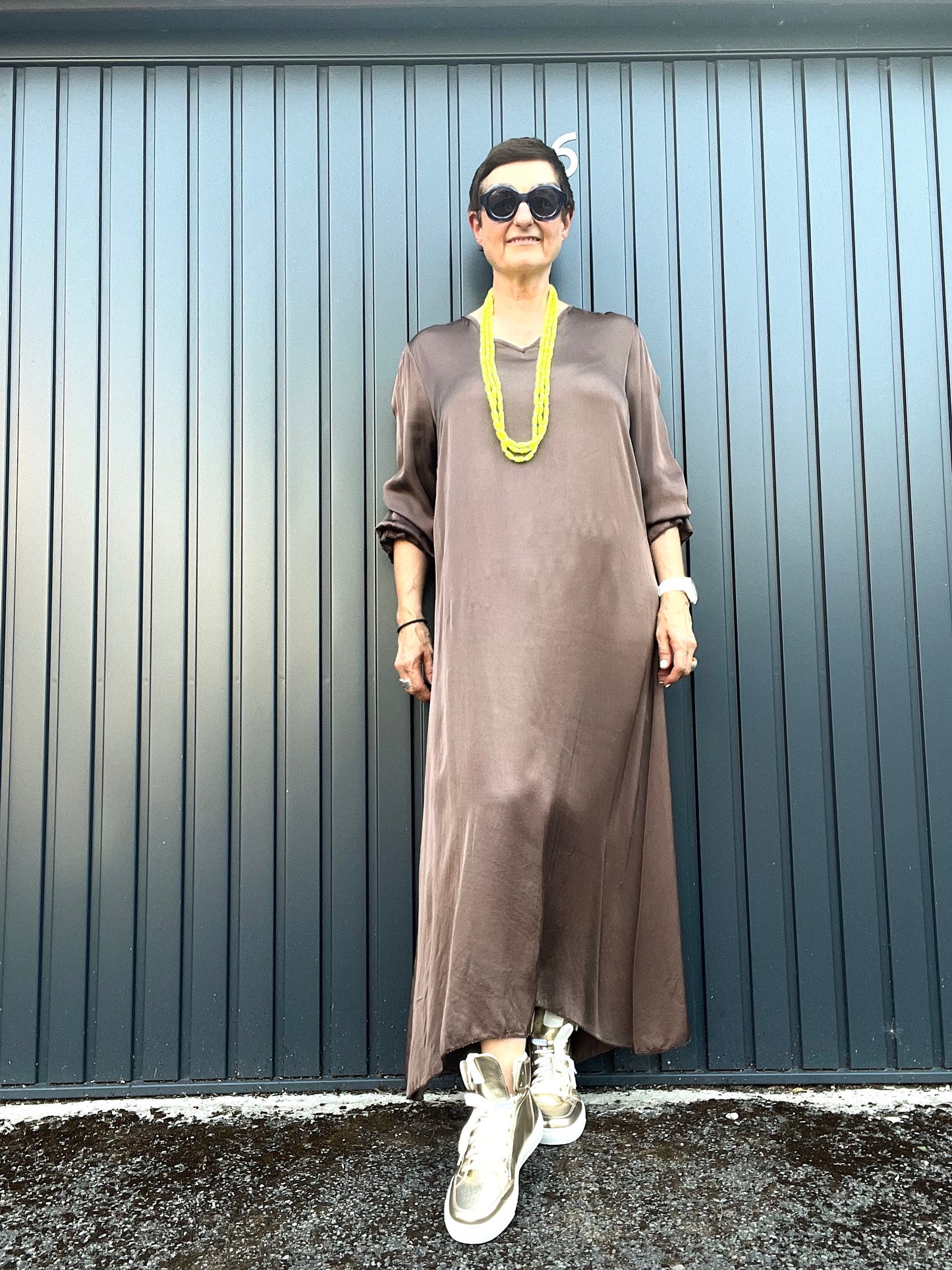 WORLD longue robe en satin