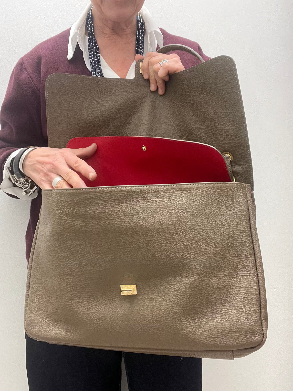 BLAZY maxi sac à rabat taupe
