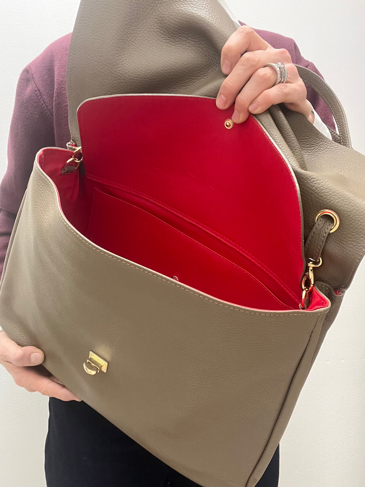 BLAZY maxi sac à rabat taupe