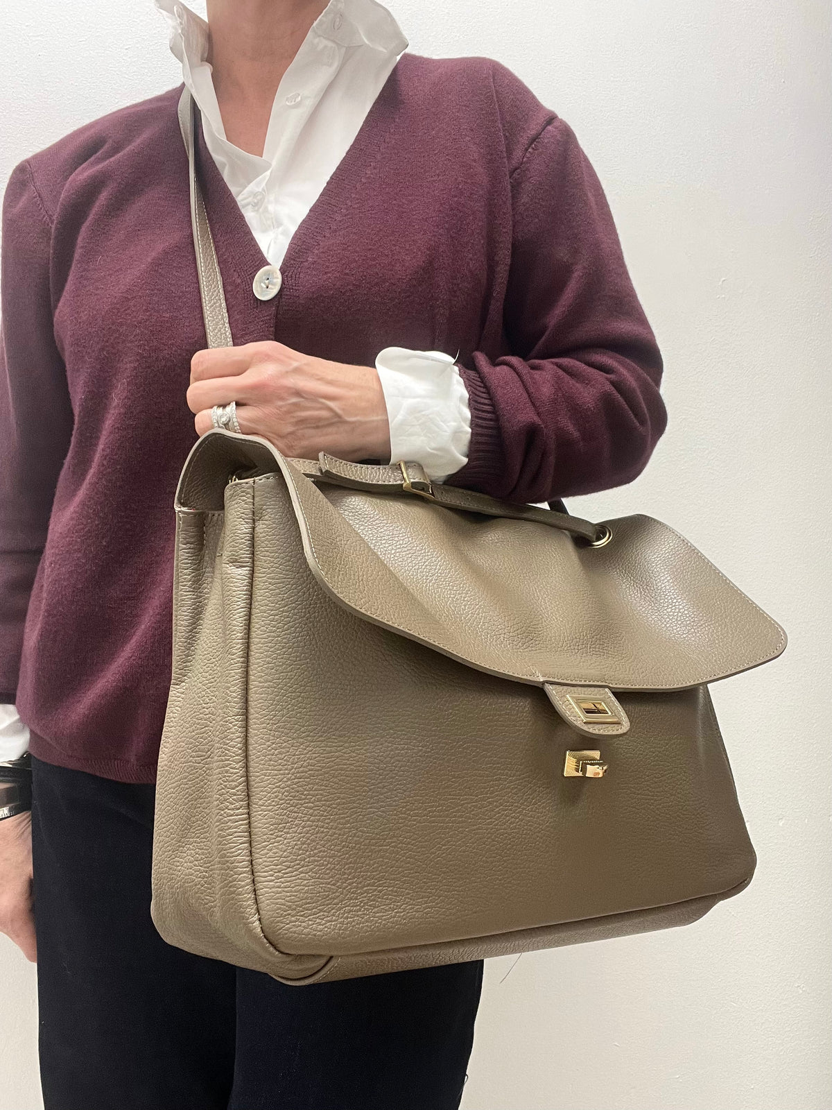 BLAZY maxi sac à rabat taupe
