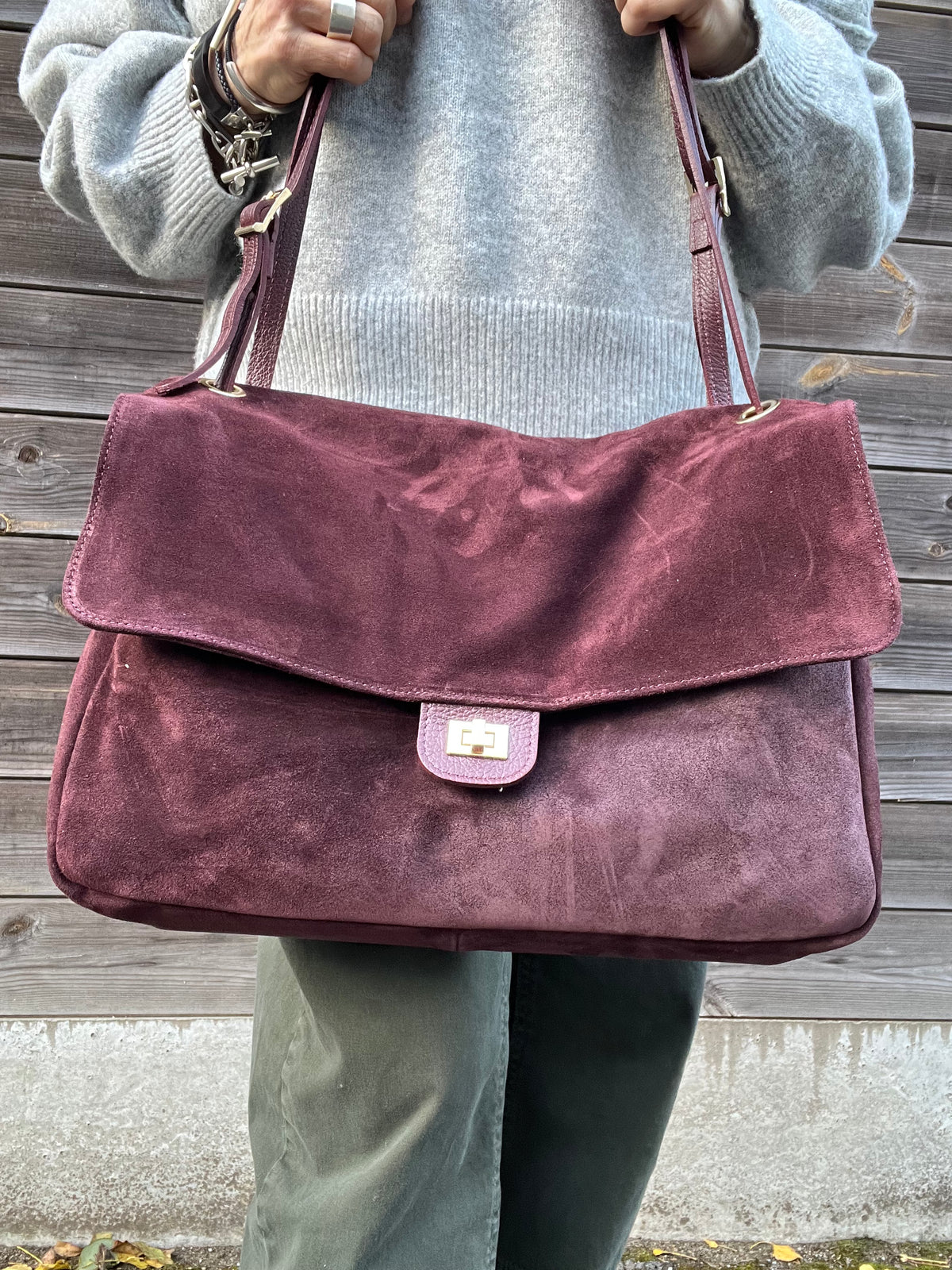 BLAZY maxi sac à rabat en daim wine