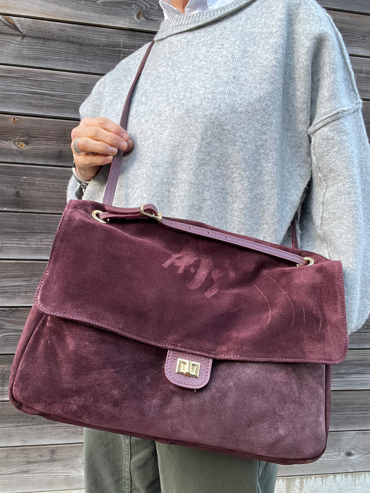 BLAZY maxi sac à rabat en daim wine