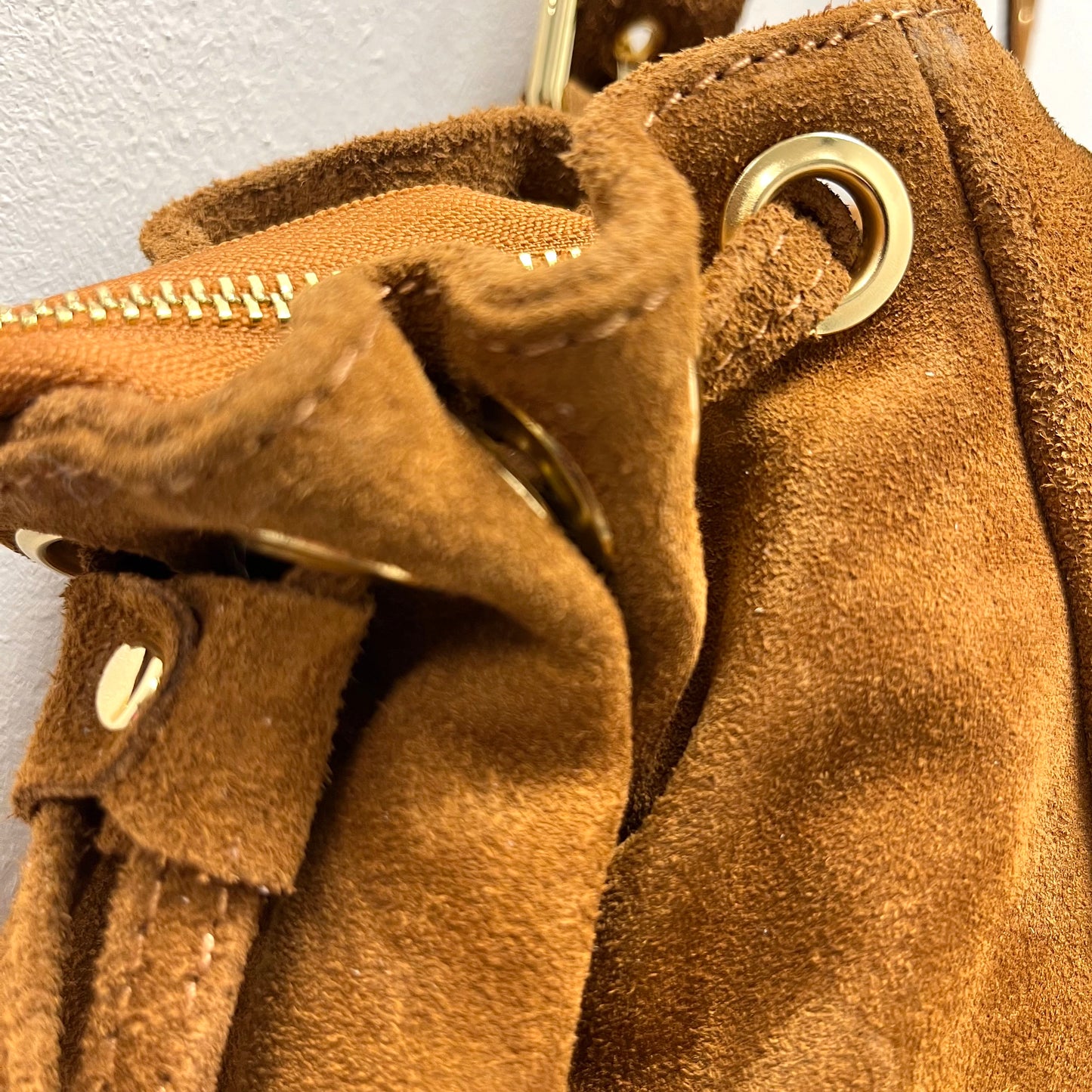 GERARD sac en daim froncé caramel