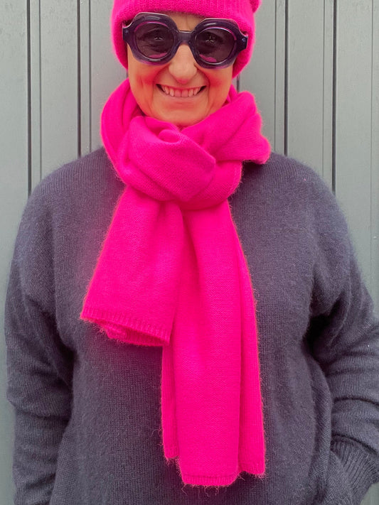 VAIL écharpe en maille ultra luxe neon pink