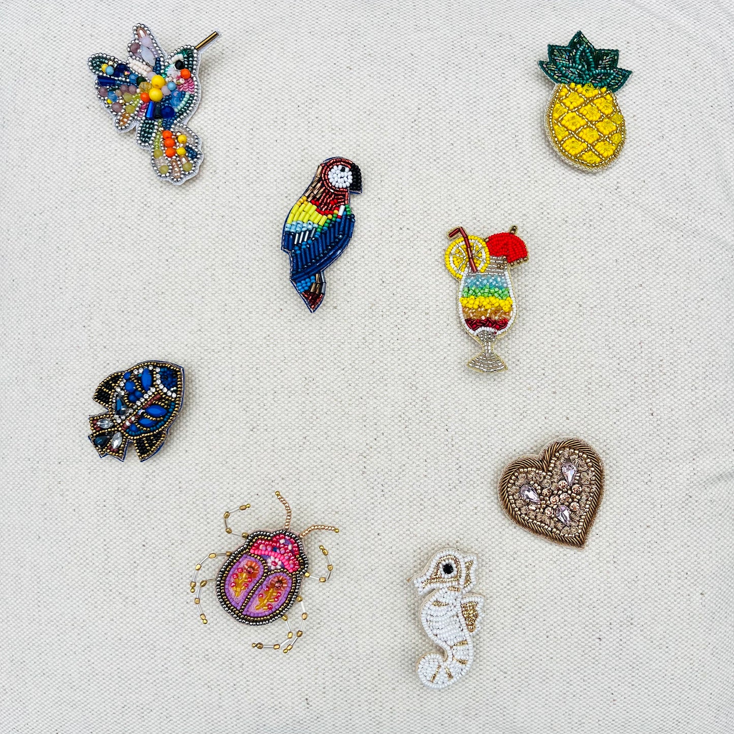 BROCHES perlées & brodées