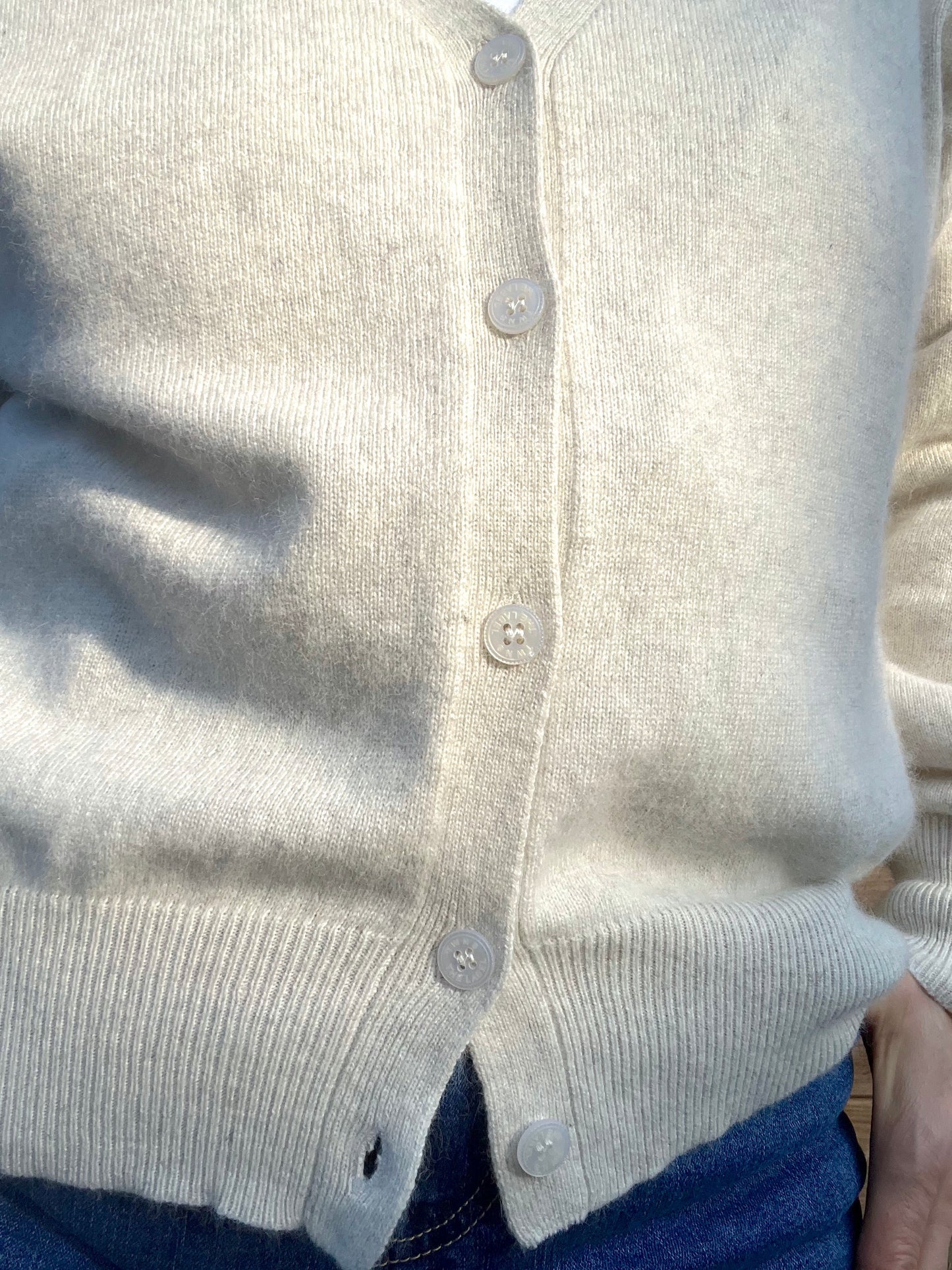 ASPEN gilet V boutonné beige