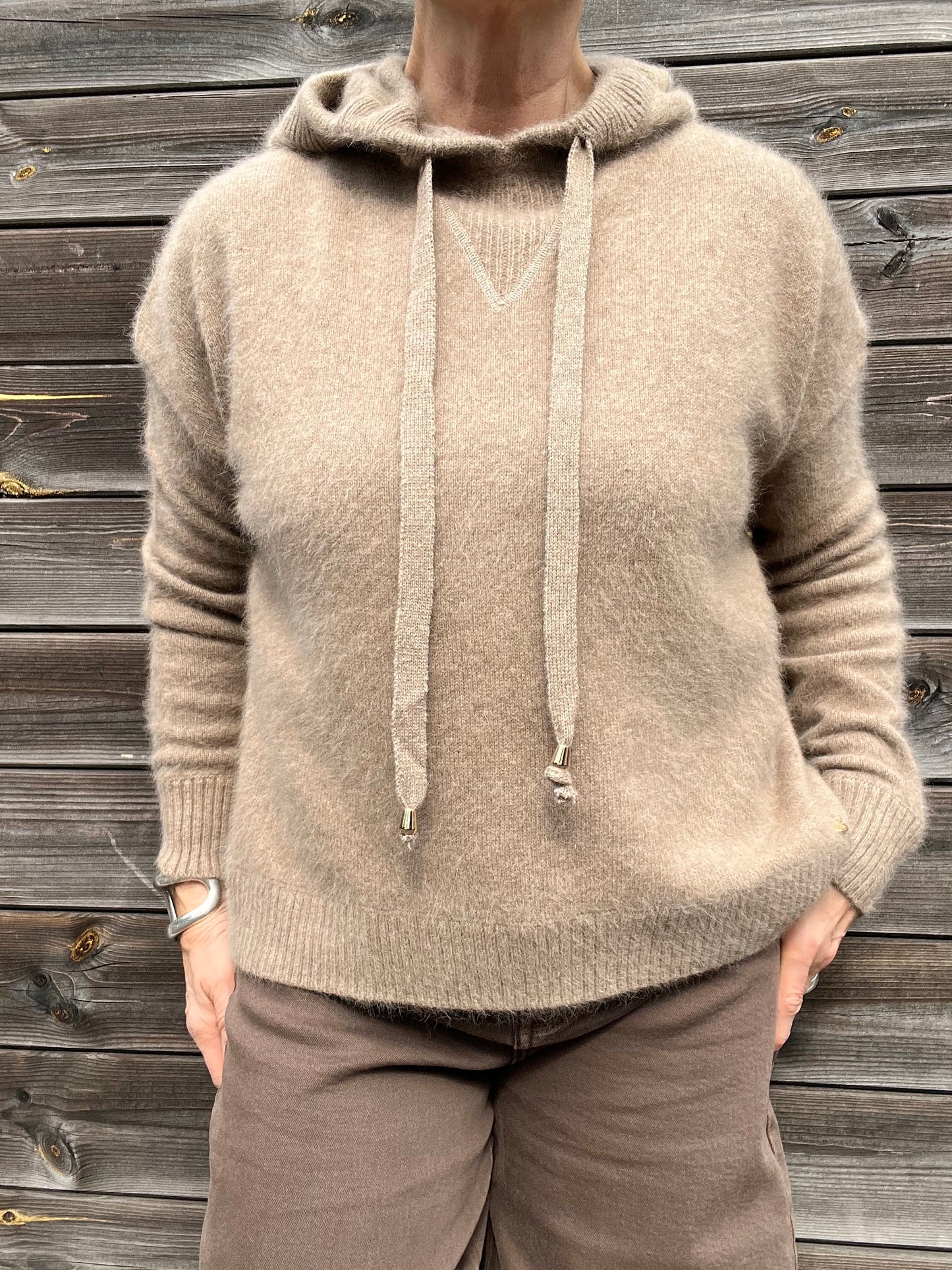 BARTOLA pull à capuche luxe ultra doux