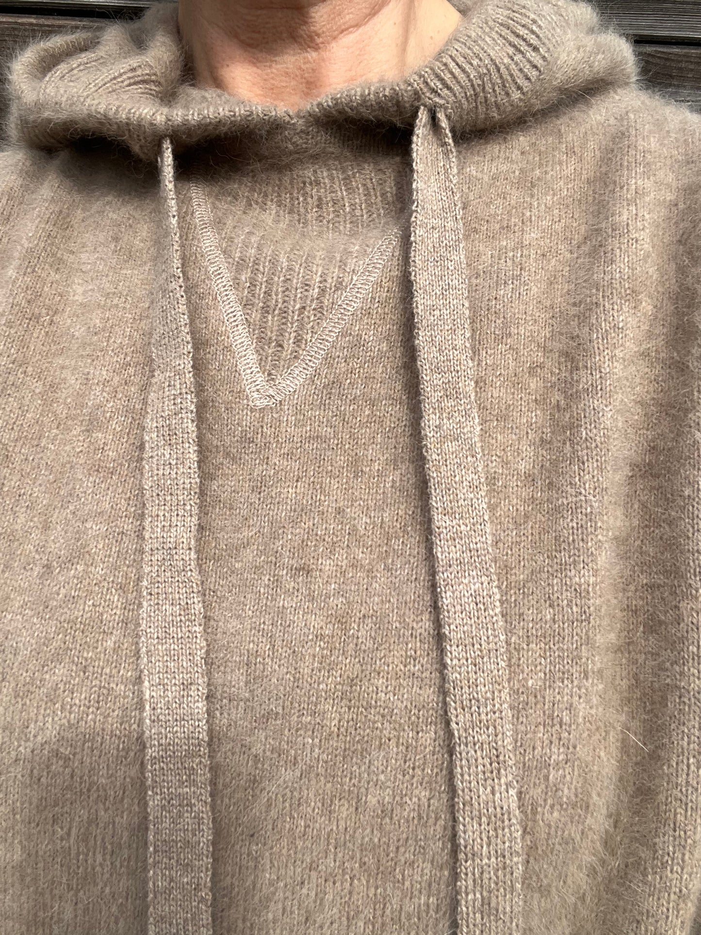 BARTOLA pull à capuche luxe ultra doux