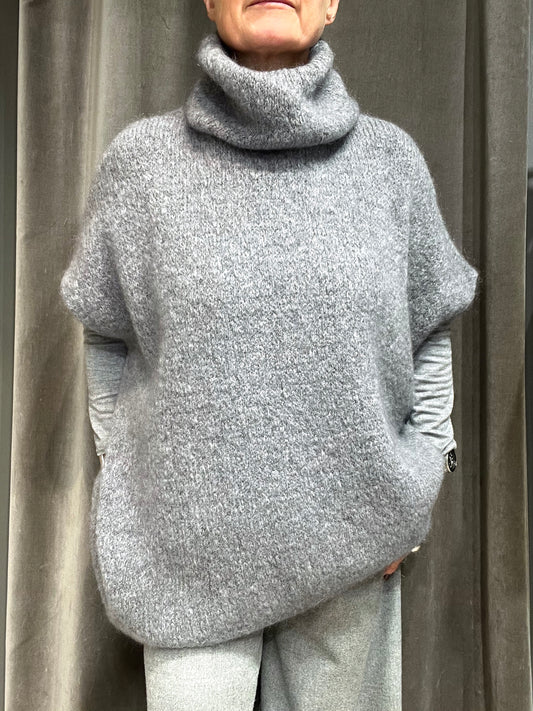 SCHULZ pull poncho col roulé mohair grey