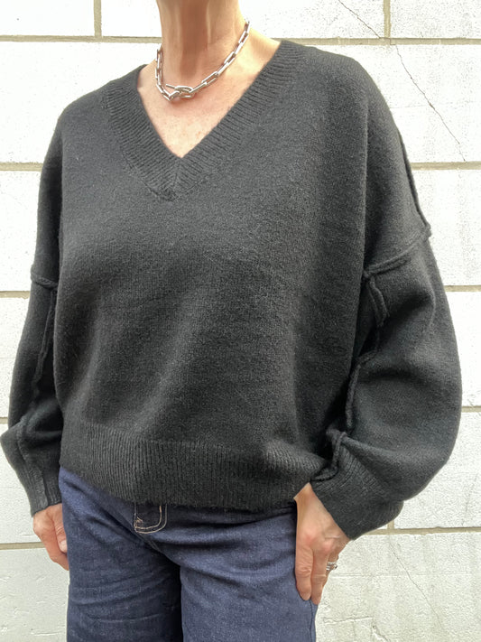 VICKY pull V coutures inside/out black