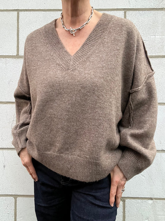 VICKY pull V coutures inside/out taupe