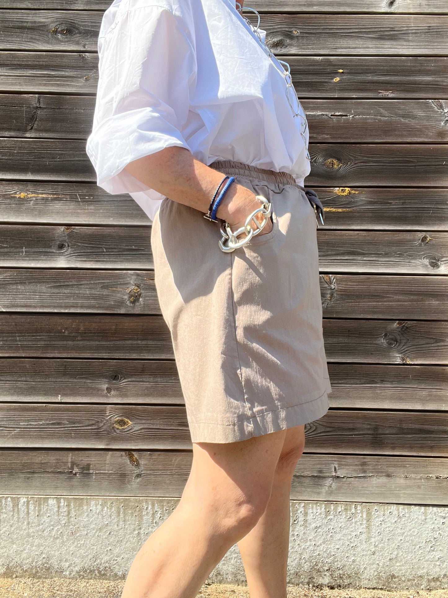 BEGIC short magique taupe