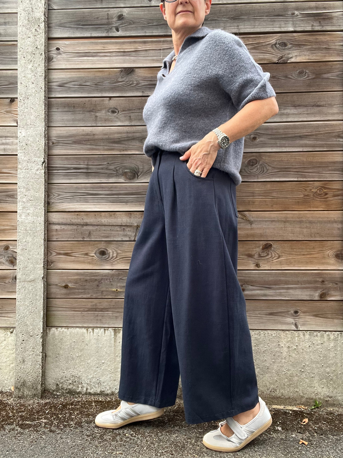 COSTUM pantalon large 7/8 navy