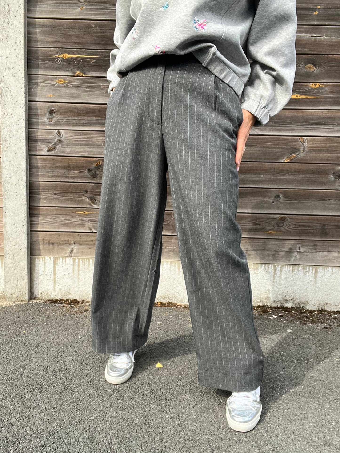 FLAMINE pantalon droit rayure tennis