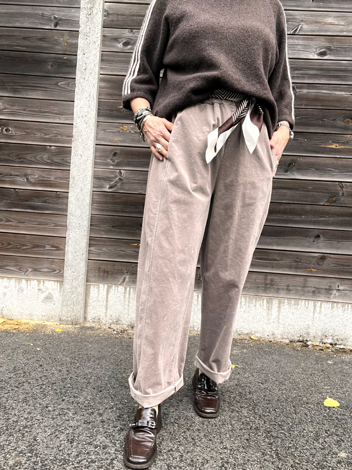 BARVEL pantalon barrel baby velours taupe