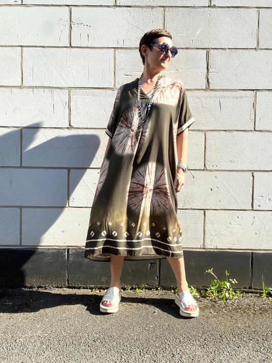 KOFFE robe fluide imprimée kaki