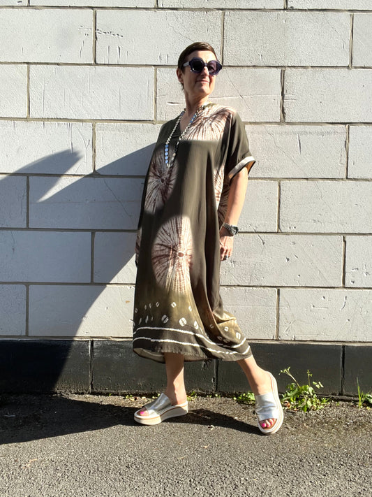 KOFFE robe fluide imprimée kaki