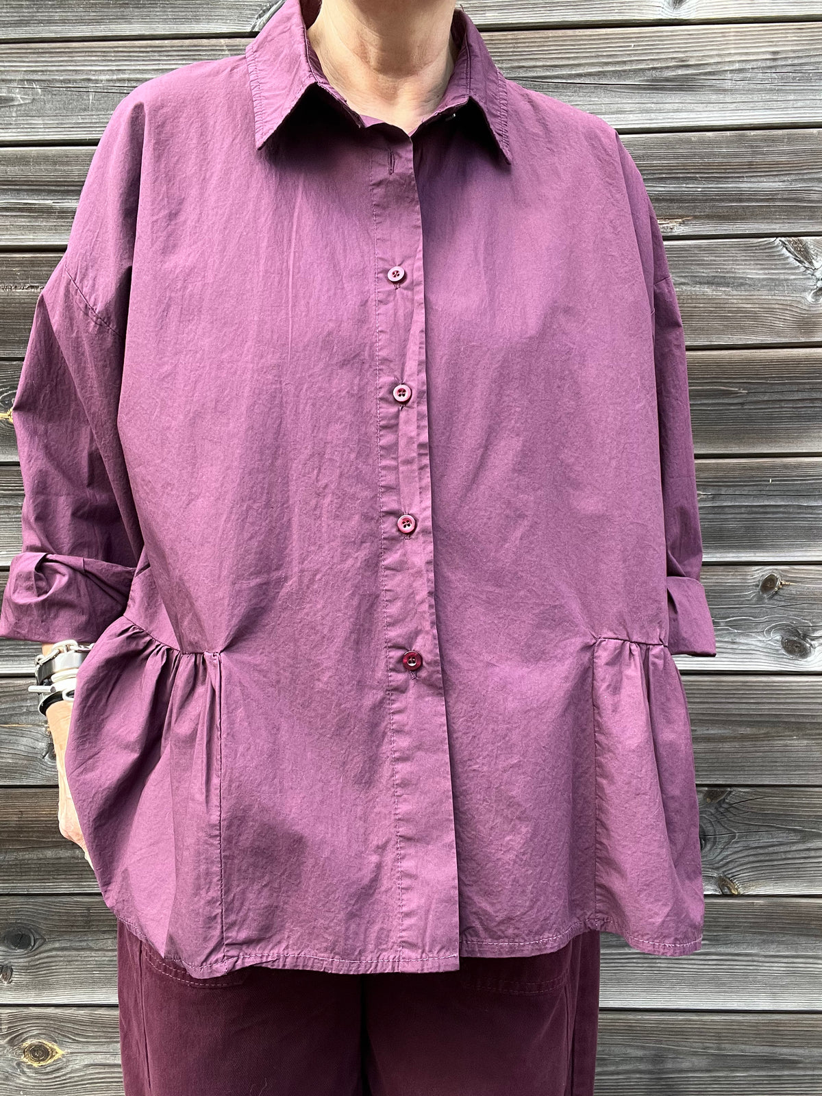 EXACT chemise à volant wine