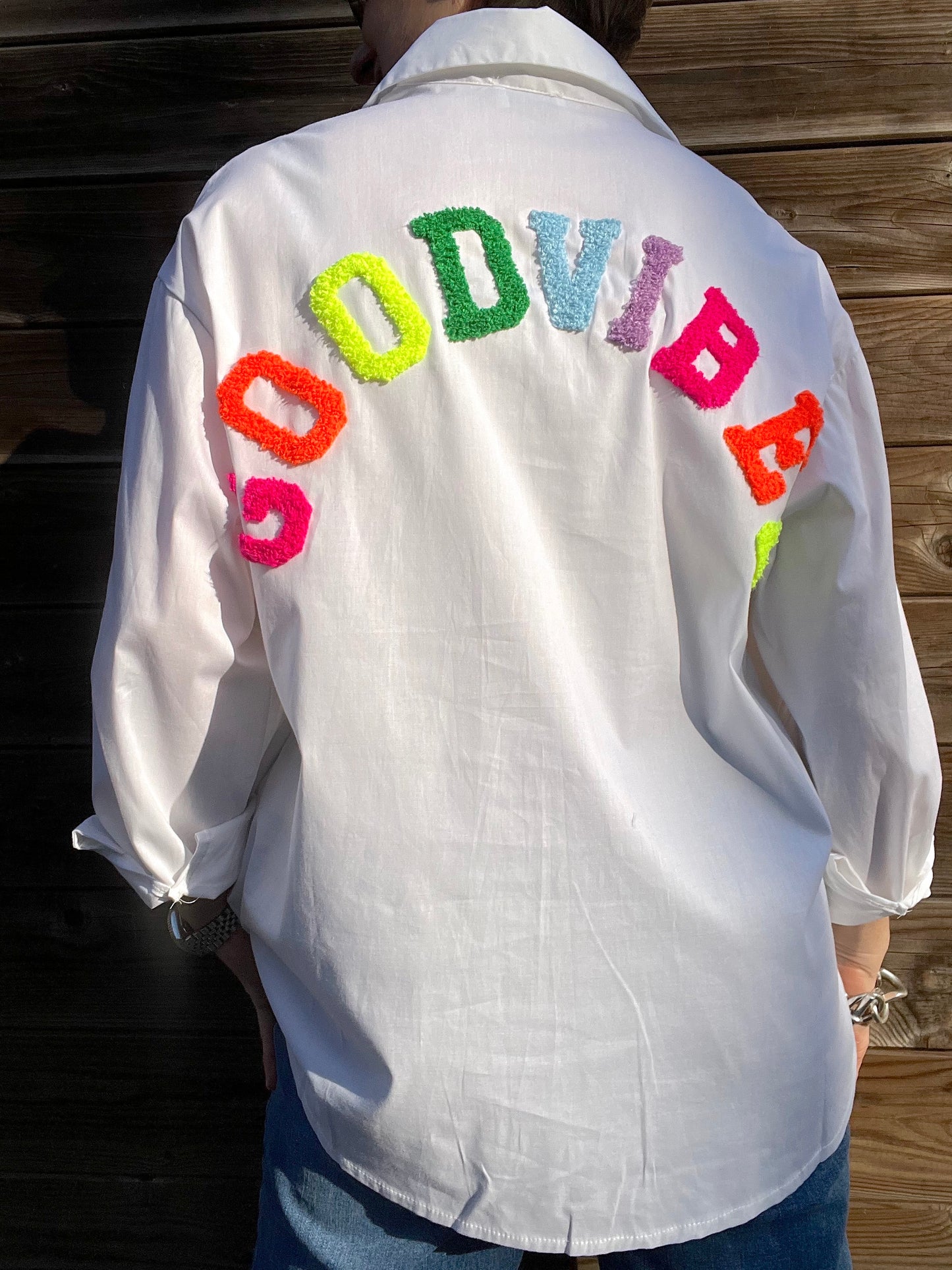 GOVI chemise brodée GOODVIBES