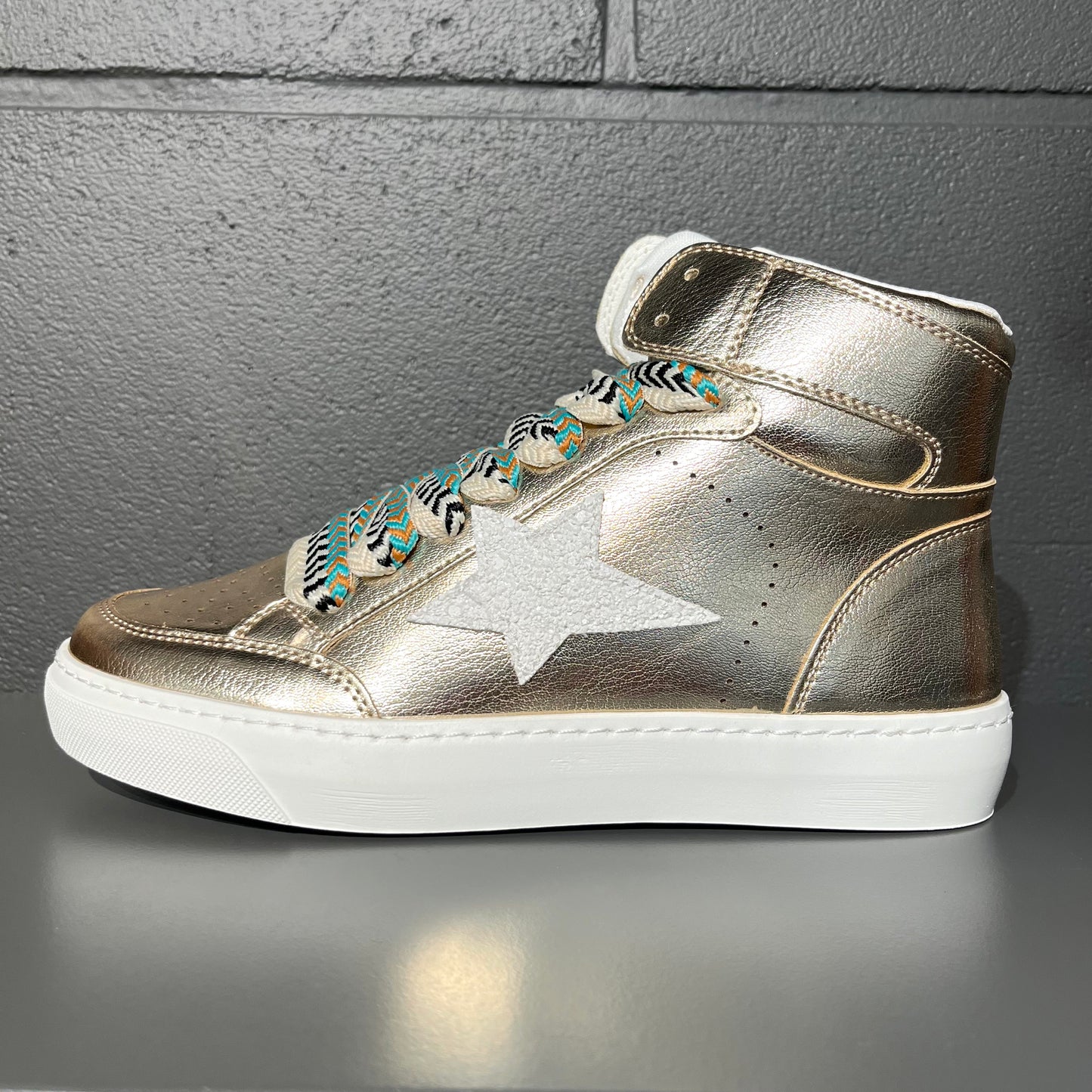 DUCK sneakers montantes métallisées gold