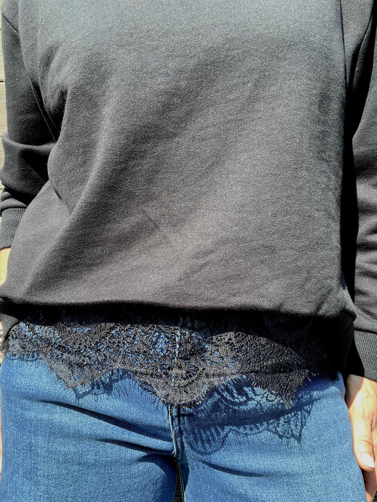 NALA sweat & bord dentelle