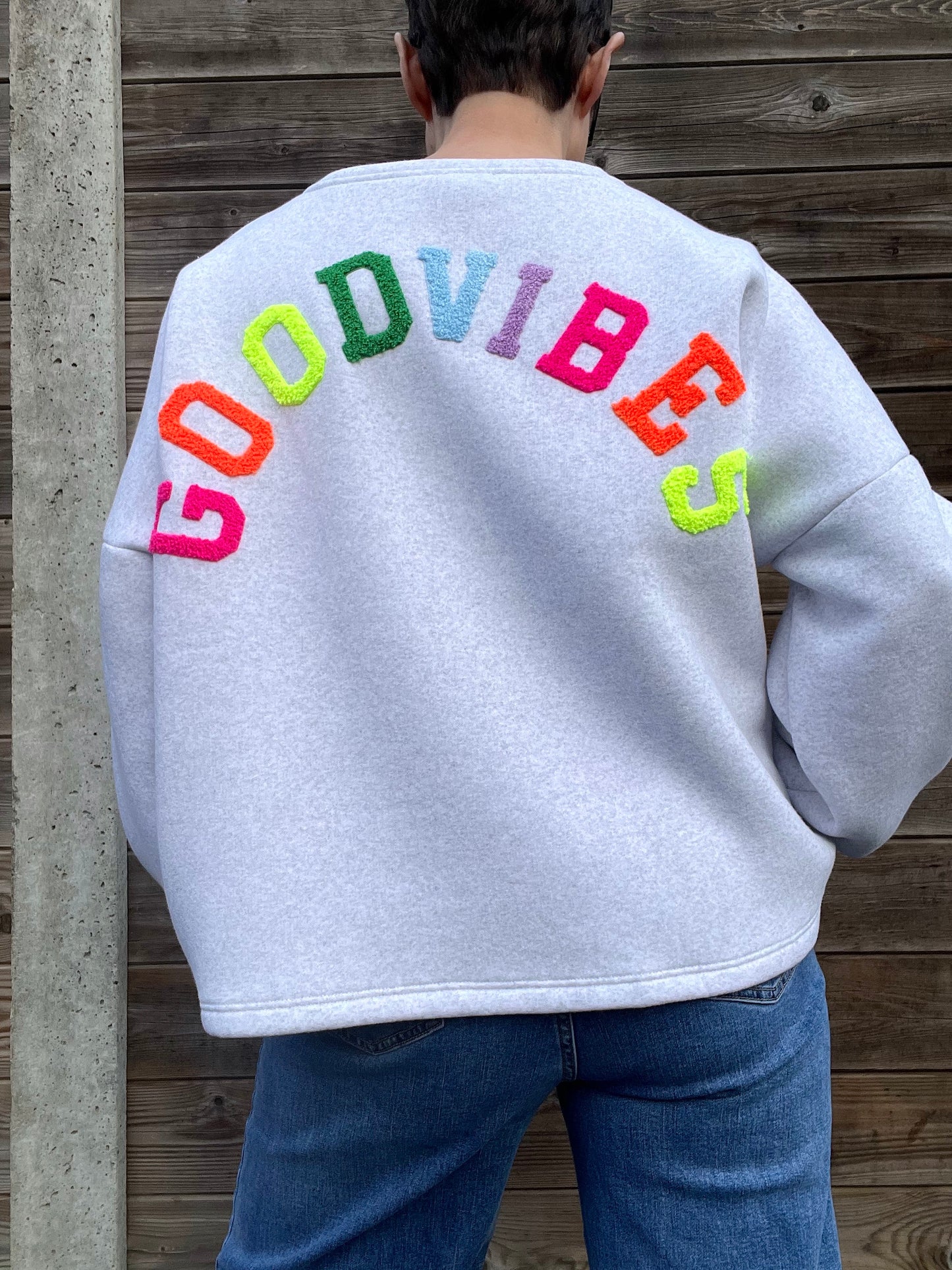 EBI sweat brodé "GOOD VIBES"
